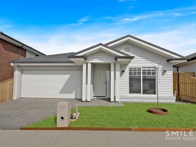 40 EAST SIDE BLVD, DONNYBROOK, VIC 3064