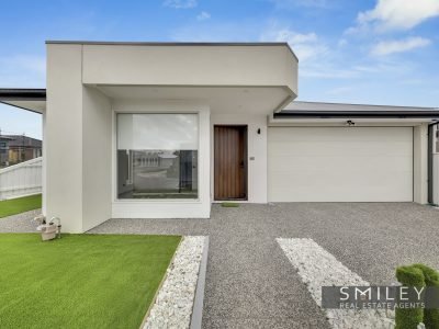 1 Salix Way, MICKLEHAM, VIC 3064
