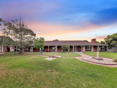 655 Bacchus Marsh Road, LOVELY BANKS, VIC 3213
